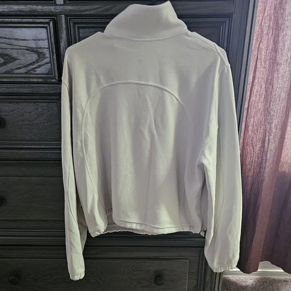 Lululemon Softstreme Pullover - Picture 2 of 15